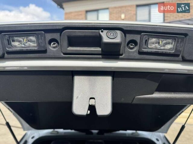 Белый Фольксваген ID.4, объемом двигателя 0 л и пробегом 60 тыс. км за 23900 $, фото 18 на Automoto.ua