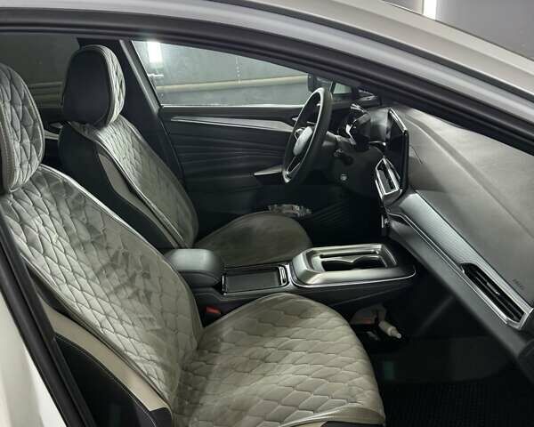 Білий Фольксваген ID.4, об'ємом двигуна 0 л та пробігом 52 тис. км за 22500 $, фото 10 на Automoto.ua