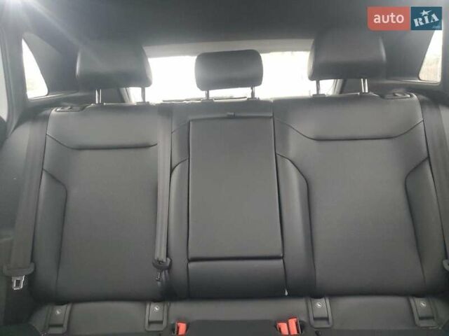 Белый Фольксваген ID.4, объемом двигателя 0 л и пробегом 63 тыс. км за 10700 $, фото 9 на Automoto.ua