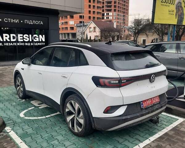 Білий Фольксваген ID.4, об'ємом двигуна 0 л та пробігом 140 тис. км за 23500 $, фото 2 на Automoto.ua