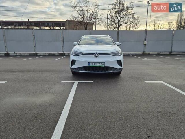Белый Фольксваген ID.4, объемом двигателя 0 л и пробегом 29 тыс. км за 24500 $, фото 1 на Automoto.ua
