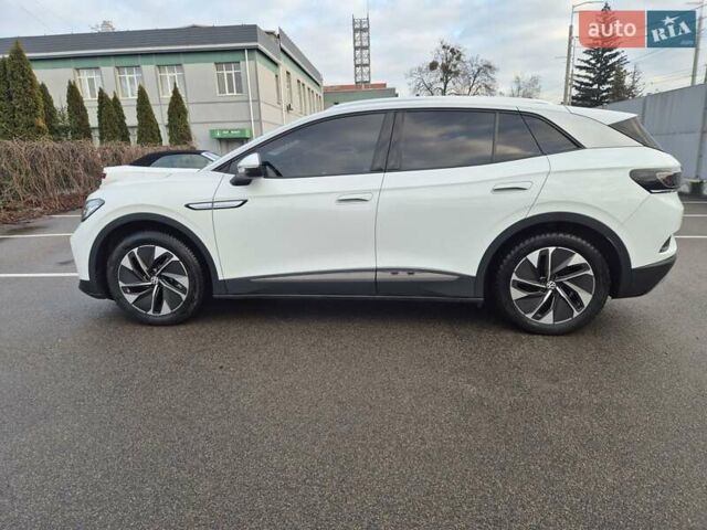 Белый Фольксваген ID.4, объемом двигателя 0 л и пробегом 29 тыс. км за 24500 $, фото 3 на Automoto.ua