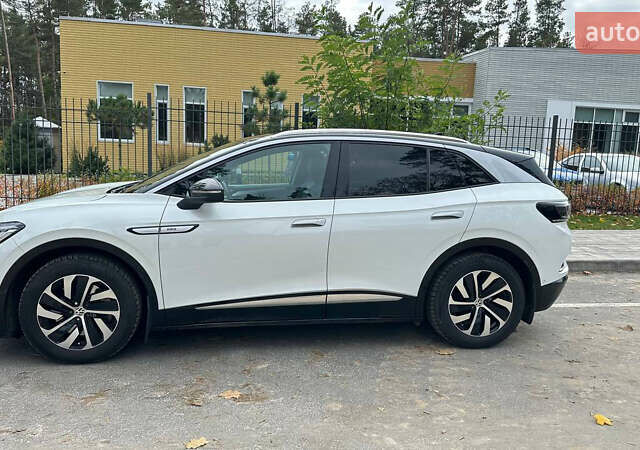 Белый Фольксваген ID.4, объемом двигателя 0 л и пробегом 72 тыс. км за 25500 $, фото 5 на Automoto.ua