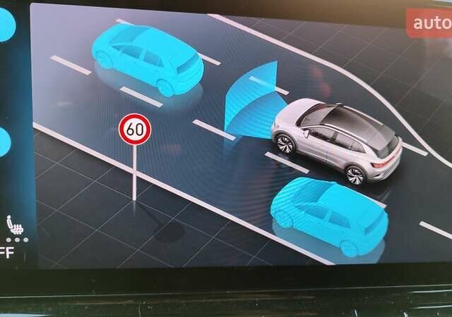 Белый Фольксваген ID.4, объемом двигателя 0 л и пробегом 34 тыс. км за 26600 $, фото 23 на Automoto.ua