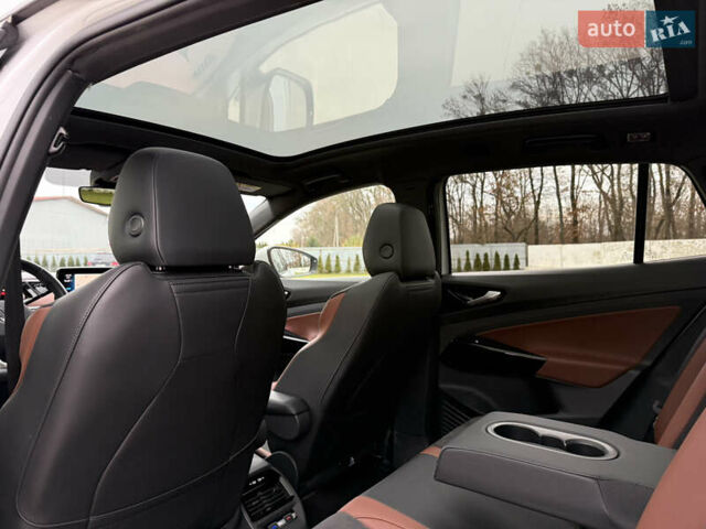 Белый Фольксваген ID.4, объемом двигателя 0 л и пробегом 61 тыс. км за 20900 $, фото 64 на Automoto.ua