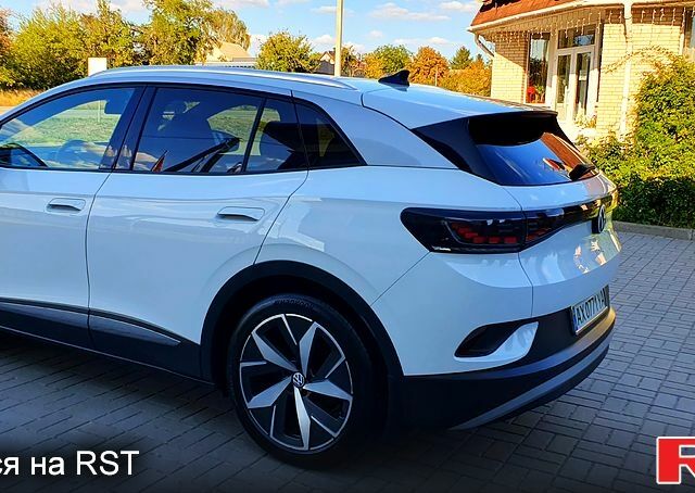 Белый Фольксваген ID.4, объемом двигателя 0 л и пробегом 15 тыс. км за 24500 $, фото 4 на Automoto.ua