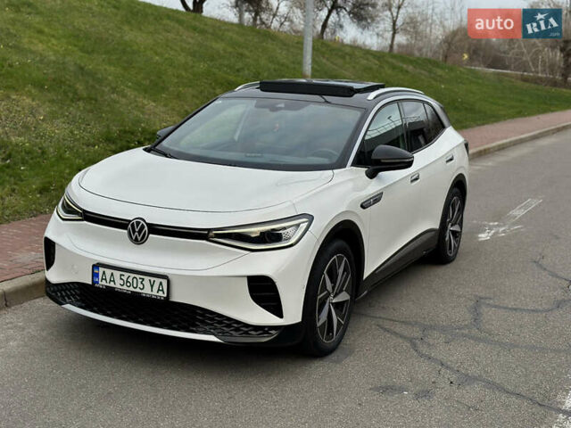 Белый Фольксваген ID.4, объемом двигателя 0 л и пробегом 65 тыс. км за 22999 $, фото 9 на Automoto.ua