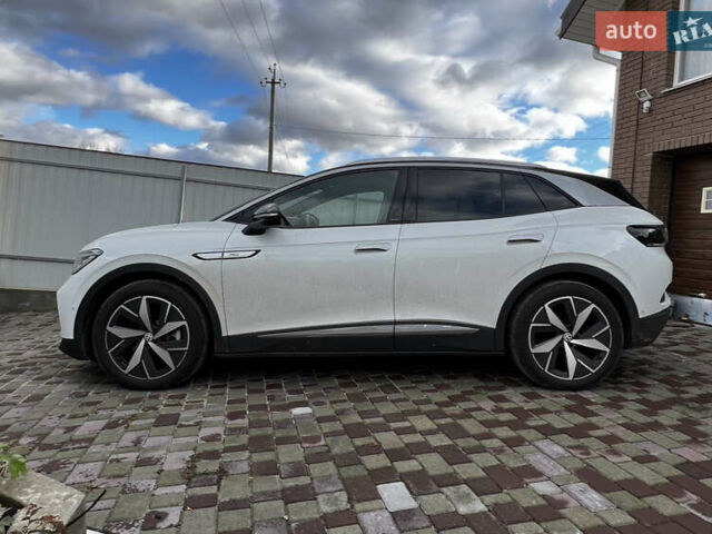 Белый Фольксваген ID.4, объемом двигателя 0 л и пробегом 36 тыс. км за 25500 $, фото 2 на Automoto.ua