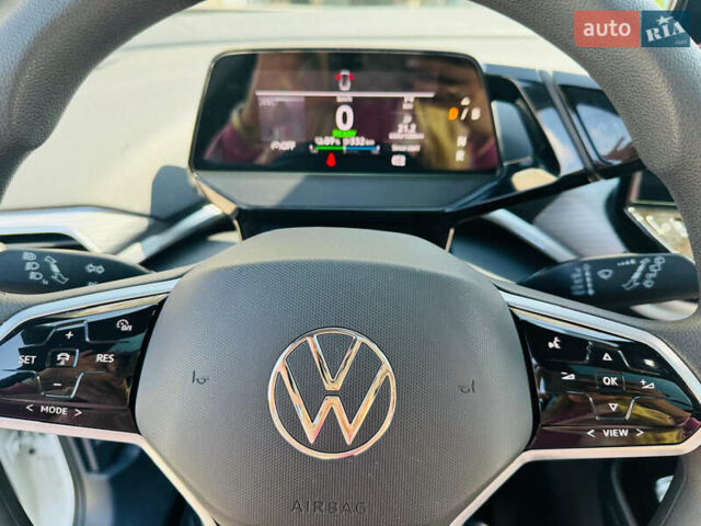 Белый Фольксваген ID.4, объемом двигателя 0 л и пробегом 55 тыс. км за 25000 $, фото 10 на Automoto.ua