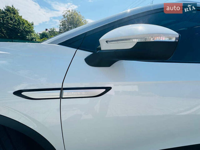 Белый Фольксваген ID.4, объемом двигателя 0 л и пробегом 55 тыс. км за 25000 $, фото 5 на Automoto.ua