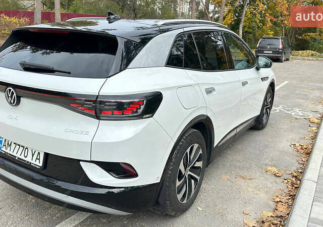 Белый Фольксваген ID.4, объемом двигателя 0 л и пробегом 72 тыс. км за 25500 $, фото 4 на Automoto.ua