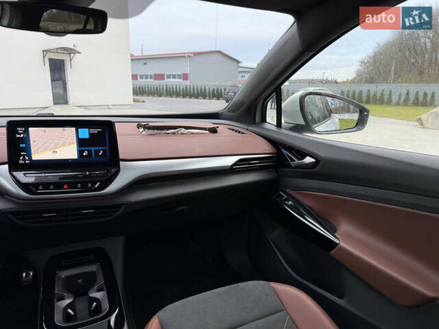 Белый Фольксваген ID.4, объемом двигателя 0 л и пробегом 61 тыс. км за 20900 $, фото 60 на Automoto.ua