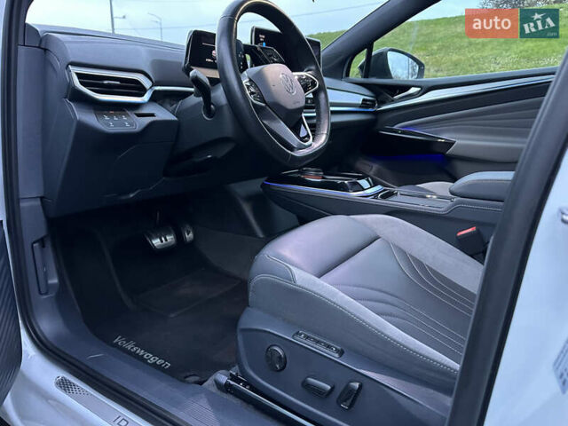 Белый Фольксваген ID.4, объемом двигателя 0 л и пробегом 65 тыс. км за 22999 $, фото 17 на Automoto.ua