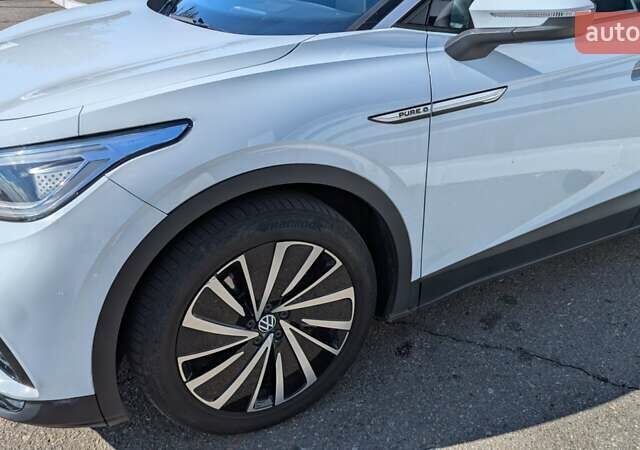 Белый Фольксваген ID.4, объемом двигателя 0 л и пробегом 46 тыс. км за 24500 $, фото 19 на Automoto.ua