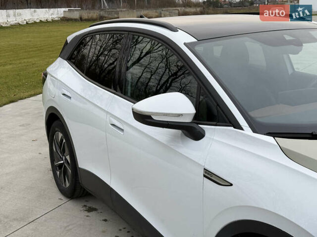 Белый Фольксваген ID.4, объемом двигателя 0 л и пробегом 61 тыс. км за 20900 $, фото 26 на Automoto.ua