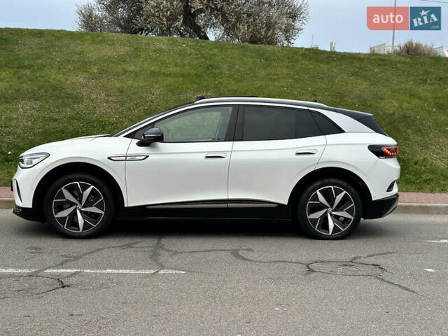 Белый Фольксваген ID.4, объемом двигателя 0 л и пробегом 65 тыс. км за 22999 $, фото 8 на Automoto.ua