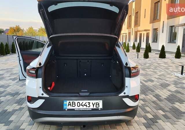 Белый Фольксваген ID.4, объемом двигателя 0 л и пробегом 34 тыс. км за 26600 $, фото 20 на Automoto.ua