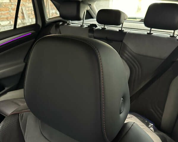 Белый Фольксваген ID.4, объемом двигателя 0 л и пробегом 56 тыс. км за 28500 $, фото 5 на Automoto.ua