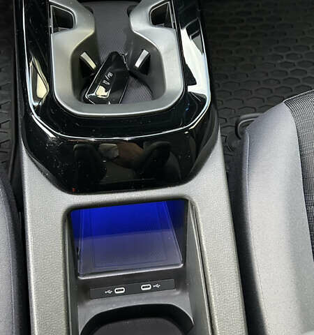 Белый Фольксваген ID.4, объемом двигателя 0 л и пробегом 47 тыс. км за 25500 $, фото 51 на Automoto.ua