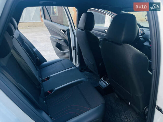 Білий Фольксваген ID.4, об'ємом двигуна 0 л та пробігом 76 тис. км за 25500 $, фото 14 на Automoto.ua