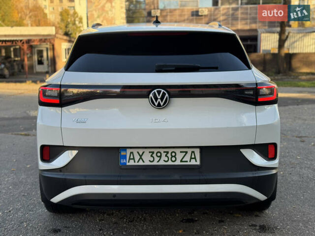 Белый Фольксваген ID.4, объемом двигателя 0 л и пробегом 7 тыс. км за 24000 $, фото 4 на Automoto.ua