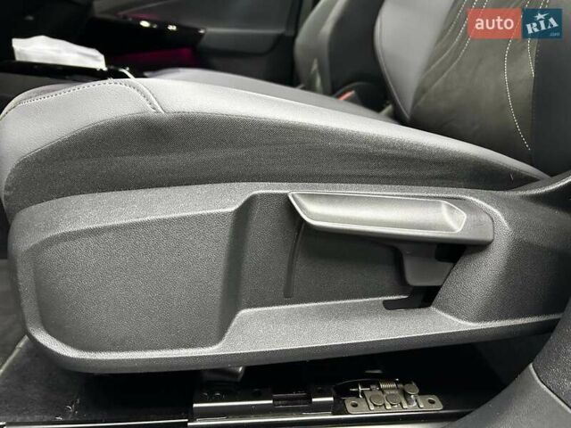 Білий Фольксваген ID.4, об'ємом двигуна 0 л та пробігом 13 тис. км за 28000 $, фото 21 на Automoto.ua