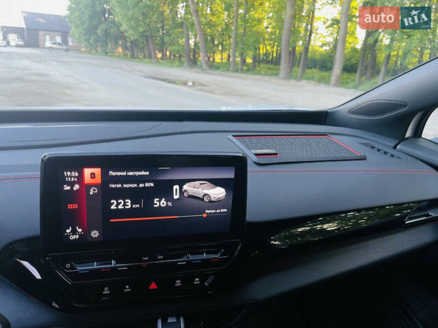 Белый Фольксваген ID.4, объемом двигателя 0 л и пробегом 75 тыс. км за 26500 $, фото 28 на Automoto.ua