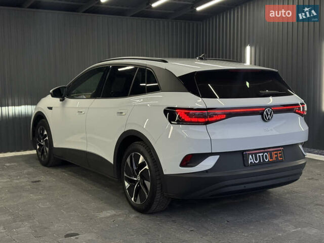 Белый Фольксваген ID.4, объемом двигателя 0 л и пробегом 67 тыс. км за 27499 $, фото 3 на Automoto.ua