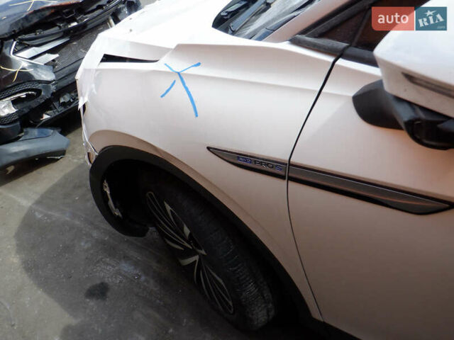 Білий Фольксваген ID.4, об'ємом двигуна 0 л та пробігом 63 тис. км за 17000 $, фото 19 на Automoto.ua