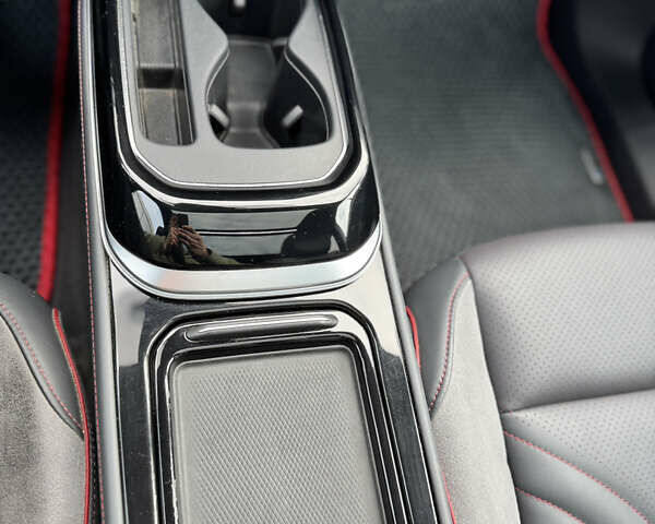 Белый Фольксваген ID.4, объемом двигателя 0 л и пробегом 28 тыс. км за 36249 $, фото 11 на Automoto.ua