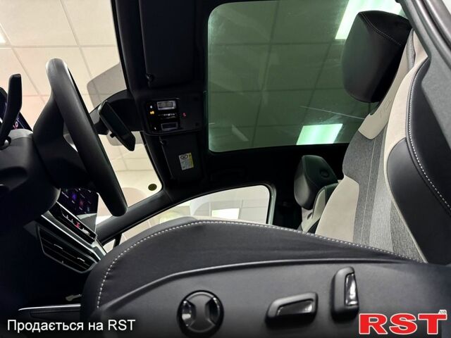 Білий Фольксваген ID.4, об'ємом двигуна 0.15 л та пробігом 21 тис. км за 25300 $, фото 8 на Automoto.ua