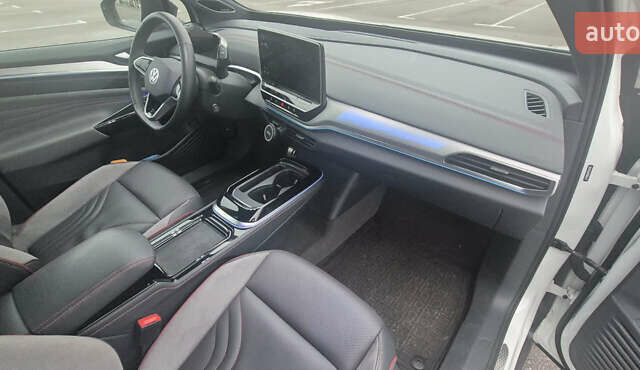 Белый Фольксваген ID.4, объемом двигателя 0 л и пробегом 62 тыс. км за 26300 $, фото 24 на Automoto.ua