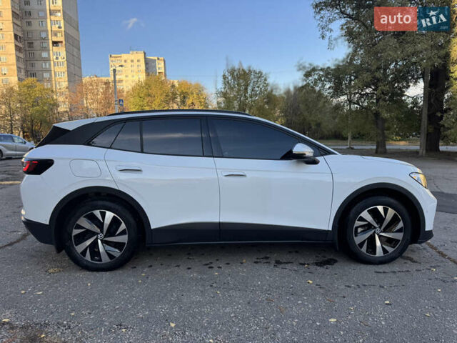 Белый Фольксваген ID.4, объемом двигателя 0 л и пробегом 7 тыс. км за 24000 $, фото 6 на Automoto.ua