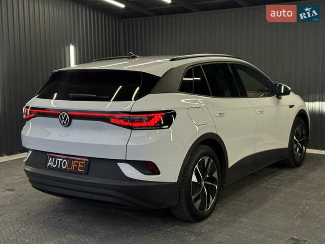 Белый Фольксваген ID.4, объемом двигателя 0 л и пробегом 67 тыс. км за 27499 $, фото 5 на Automoto.ua