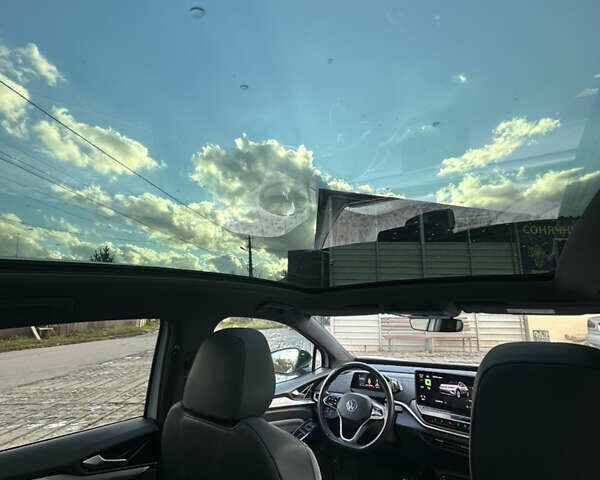 Белый Фольксваген ID.4, объемом двигателя 0 л и пробегом 44 тыс. км за 25000 $, фото 26 на Automoto.ua