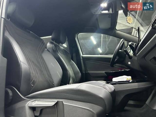 Білий Фольксваген ID.4, об'ємом двигуна 0 л та пробігом 13 тис. км за 28000 $, фото 6 на Automoto.ua