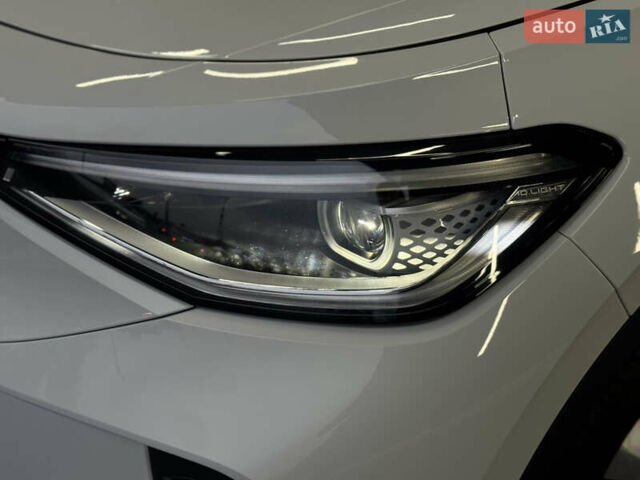 Белый Фольксваген ID.4, объемом двигателя 0 л и пробегом 67 тыс. км за 27499 $, фото 6 на Automoto.ua