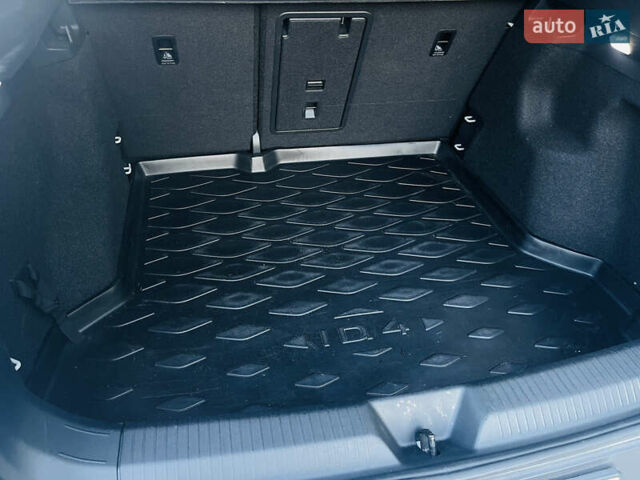 Білий Фольксваген ID.4, об'ємом двигуна 0 л та пробігом 76 тис. км за 25500 $, фото 37 на Automoto.ua