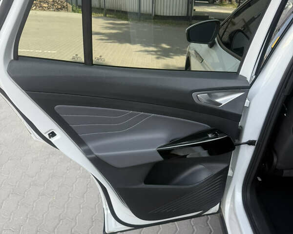 Белый Фольксваген ID.4, объемом двигателя 0 л и пробегом 55 тыс. км за 24300 $, фото 15 на Automoto.ua