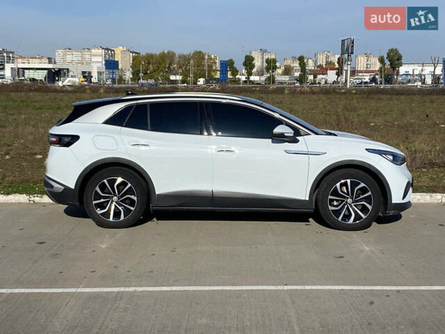 Фольксваген ID.4 2023 в Киеве на Automoto.ua Белый Фольксваген ID.4, объемом двигателя 0 л и пробегом 15 тыс. км за 24800 $, фото 4 на Automoto.ua