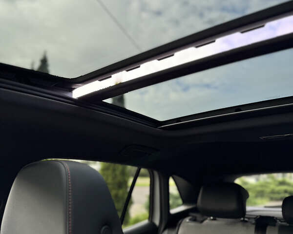 Белый Фольксваген ID.4, объемом двигателя 0 л и пробегом 28 тыс. км за 36249 $, фото 15 на Automoto.ua