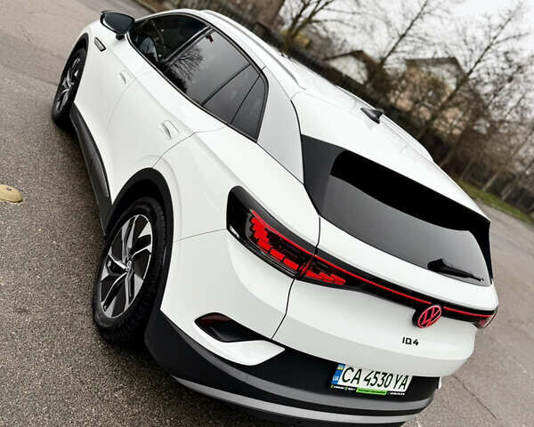 Белый Фольксваген ID.4, объемом двигателя 0 л и пробегом 45 тыс. км за 25900 $, фото 4 на Automoto.ua