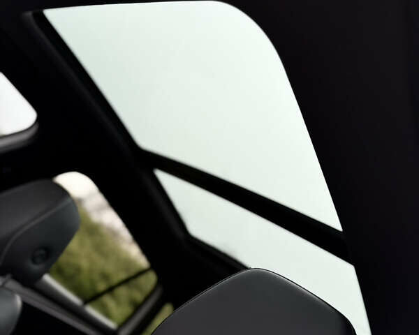 Белый Фольксваген ID.4, объемом двигателя 0 л и пробегом 45 тыс. км за 25900 $, фото 16 на Automoto.ua