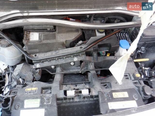 Білий Фольксваген ID.4, об'ємом двигуна 0 л та пробігом 63 тис. км за 17000 $, фото 29 на Automoto.ua