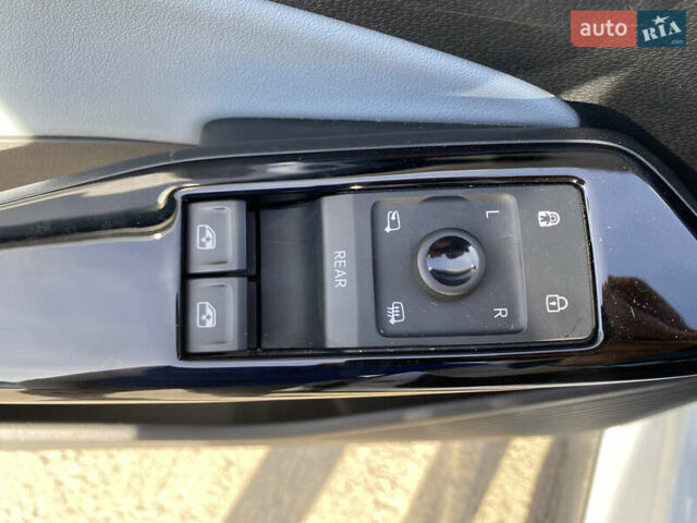 Фольксваген ID.4 2023 в Киеве на Automoto.ua Белый Фольксваген ID.4, объемом двигателя 0 л и пробегом 15 тыс. км за 24800 $, фото 21 на Automoto.ua