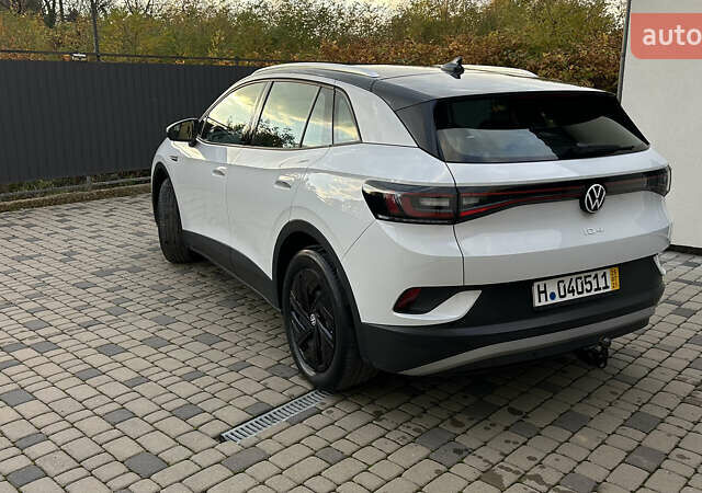 Белый Фольксваген ID.4, объемом двигателя 0 л и пробегом 47 тыс. км за 25500 $, фото 6 на Automoto.ua
