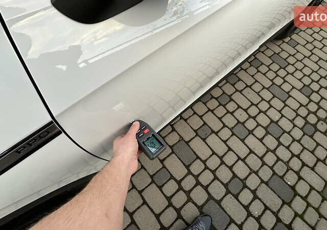 Белый Фольксваген ID.4, объемом двигателя 0 л и пробегом 47 тыс. км за 25500 $, фото 66 на Automoto.ua