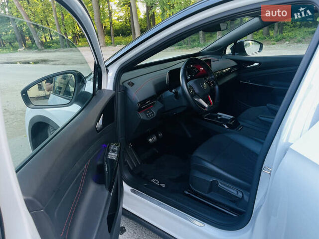 Білий Фольксваген ID.4, об'ємом двигуна 0 л та пробігом 76 тис. км за 25500 $, фото 4 на Automoto.ua