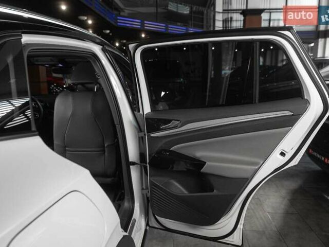 Білий Фольксваген ID.4, об'ємом двигуна 0 л та пробігом 61 тис. км за 27999 $, фото 23 на Automoto.ua