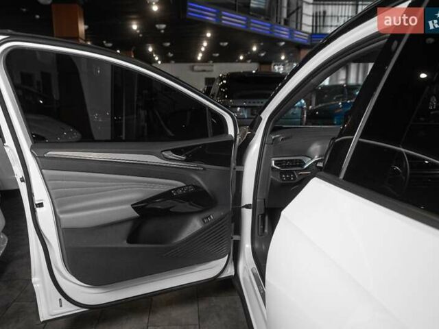 Білий Фольксваген ID.4, об'ємом двигуна 0 л та пробігом 61 тис. км за 27999 $, фото 33 на Automoto.ua